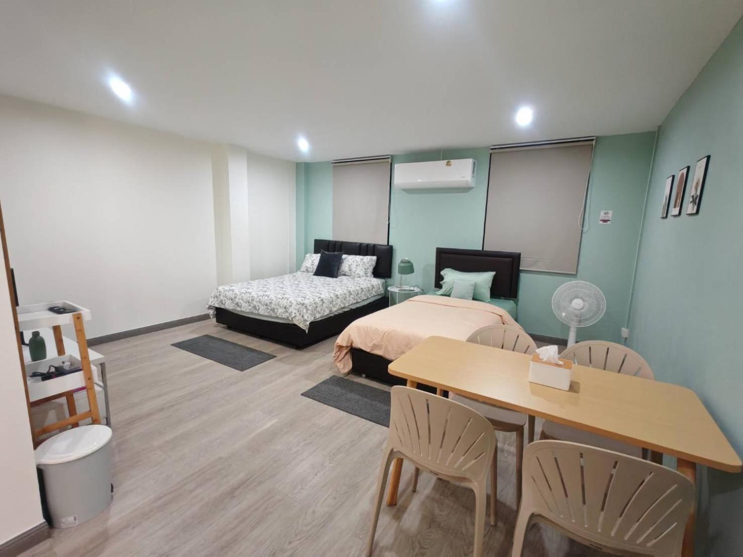 57 Hidden House Bkk Chinatown Hotel Банкок Екстериор снимка
